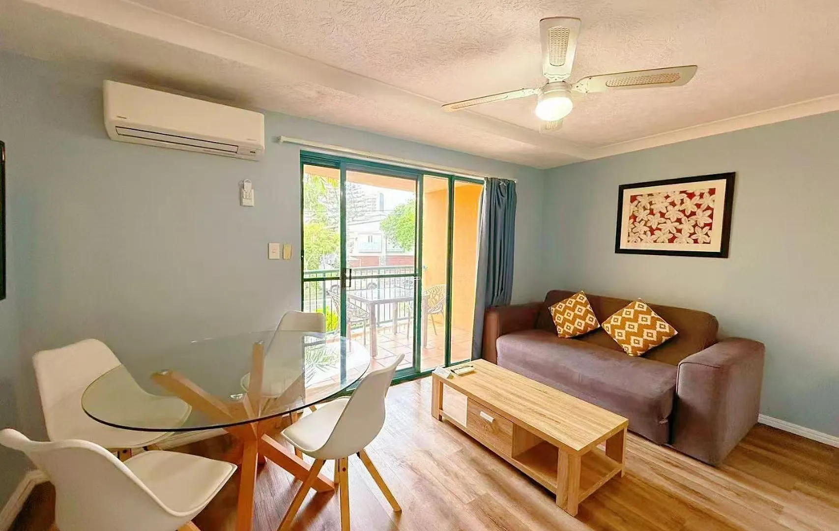 Aparthotel Karana Palms Resort Gold Coast