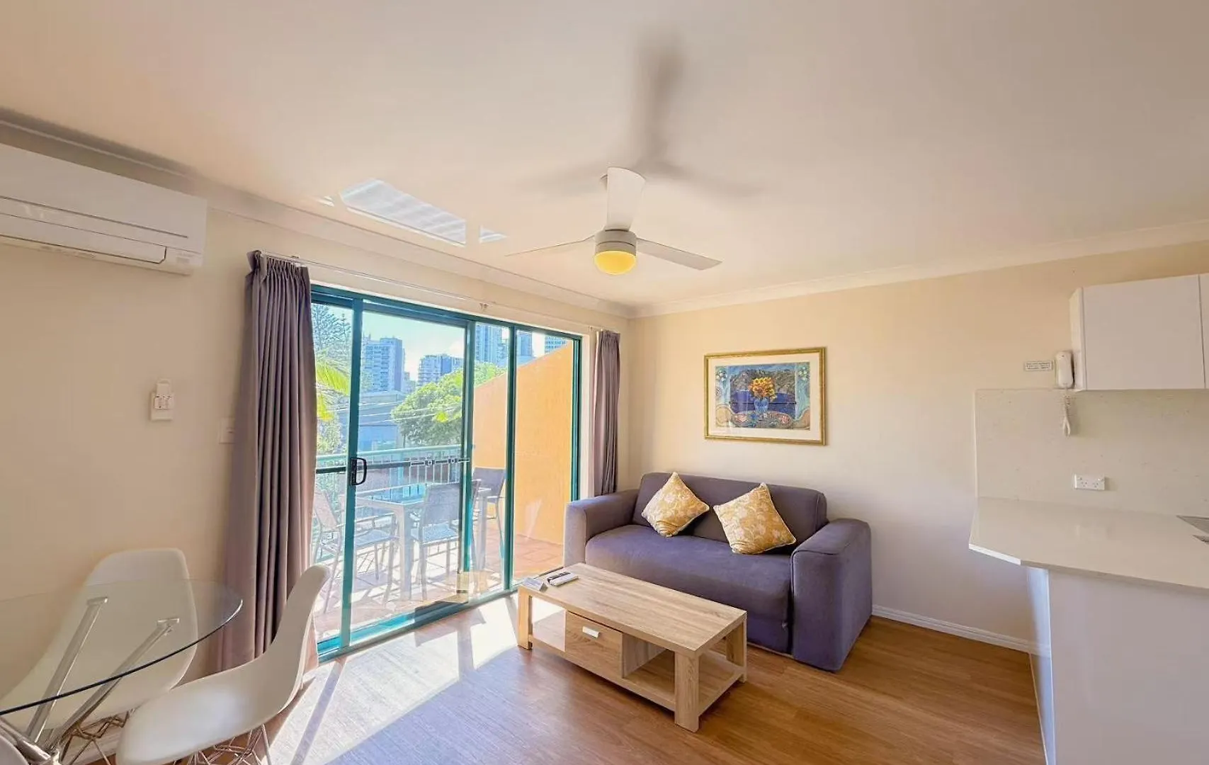 *** Aparthotel Karana Palms Resort Gold Coast Australia
