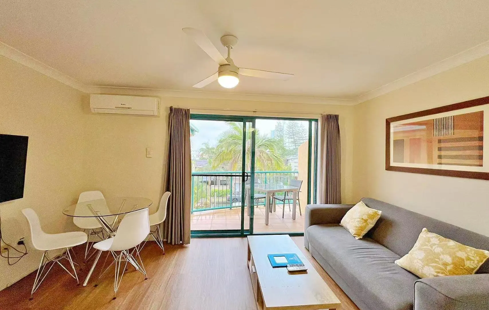 Karana Palms Resort Gold Coast 3*,